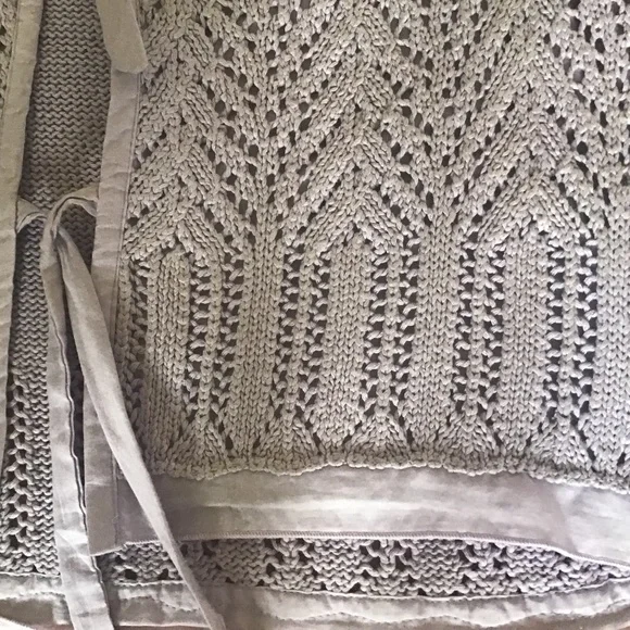 Sweater - Picture 5 of 6